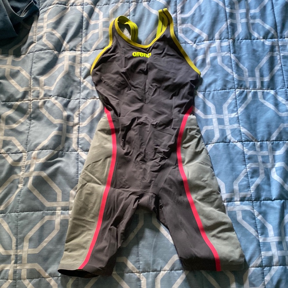 arena powerskin tech suit size 26